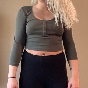 Cropped quarter sleeved shirt